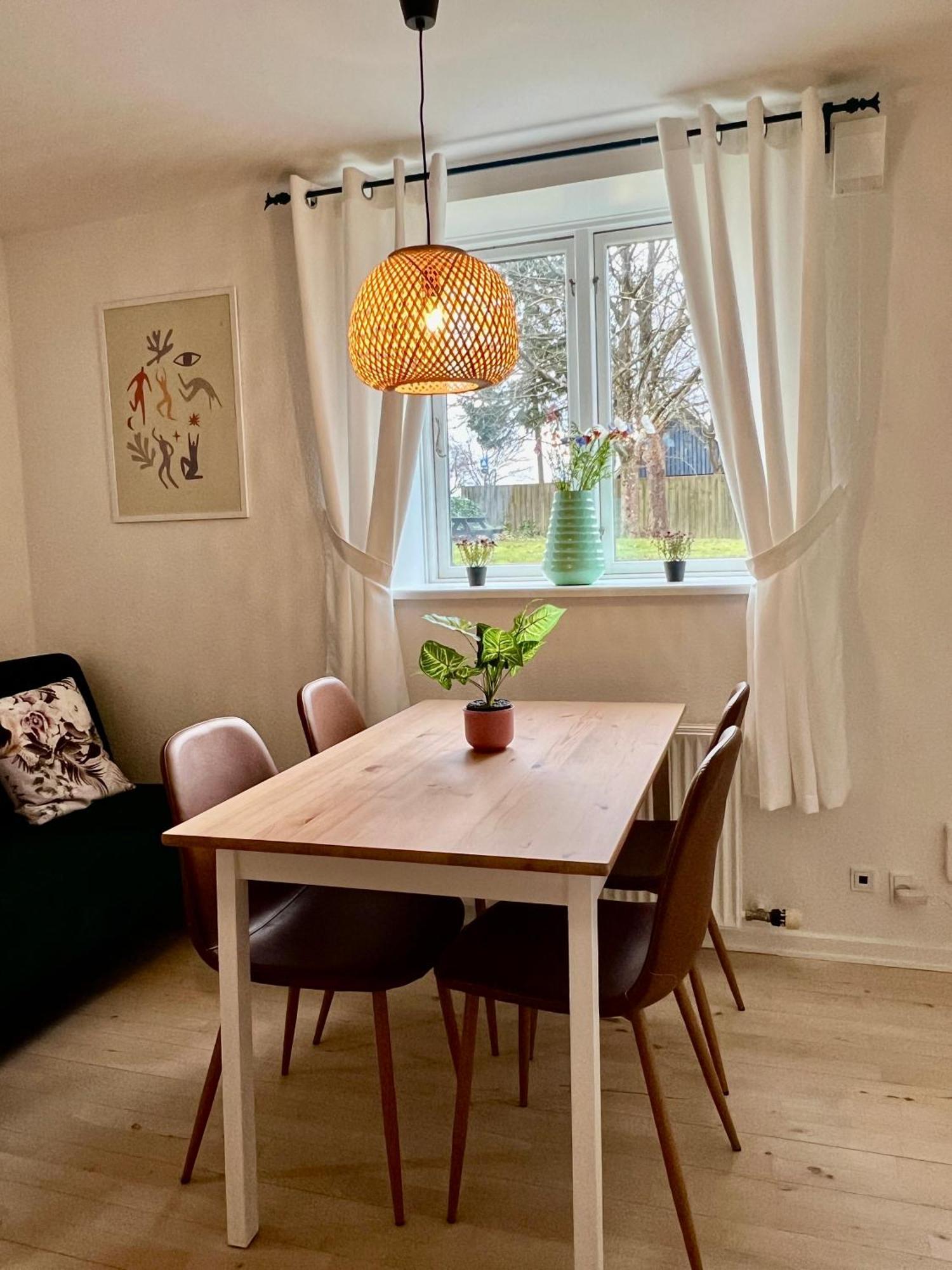 5 Minute Walk To Lego House - 50M2 Apartment With Garden / A Unit Billund Exterior foto